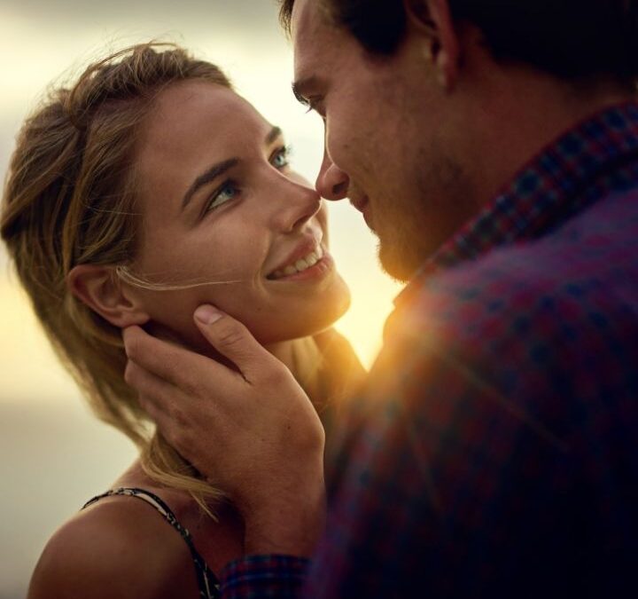 Emotional Intimacy vs Physical Intimacy and How They Work Together